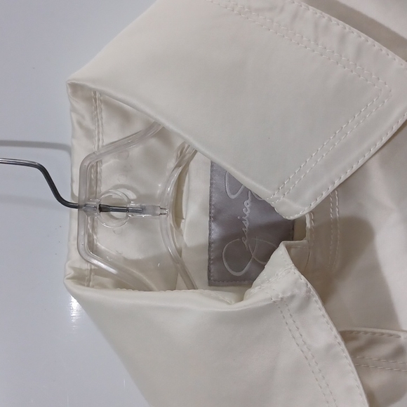 Jessica Simpson Medium creame/off white Short Cotton/polyester trenchcoat. - Picture 2 of 12